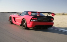  Dodge Viper      